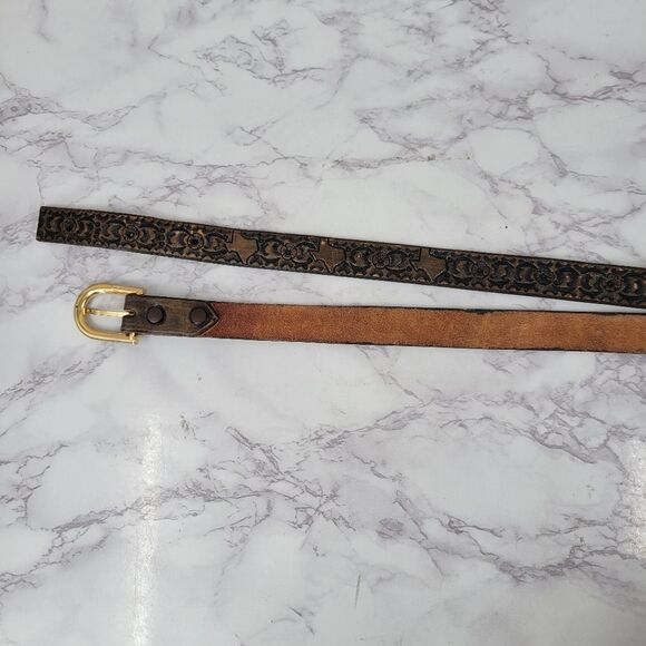 Vintage Brown Texas Embossed Leather Belt with Gold Toned Buckle - Picture 11 of 14